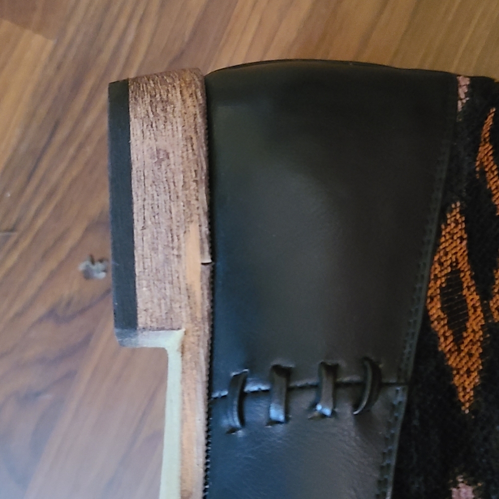 Wanted brand leather boots - Picture 3 of 4